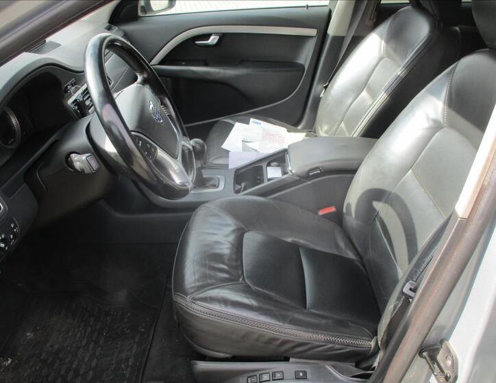 Volvo XC70 7