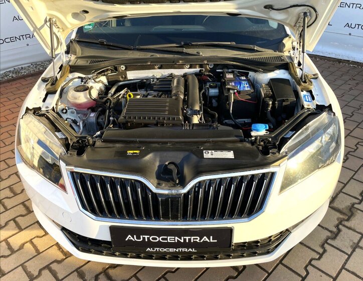 Škoda Superb Kombi 1,4 l 92 kw