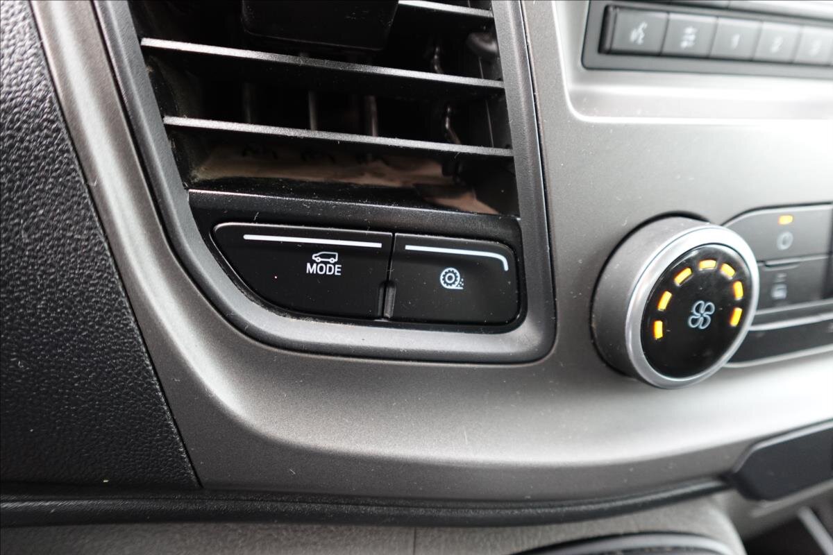 Ford Transit Valník 2,0 l 96 kw