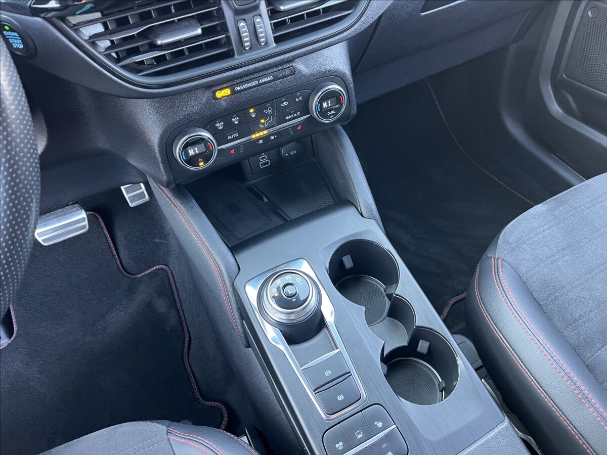 Ford Kuga SUV / Terénní 2,5 l 165 kw