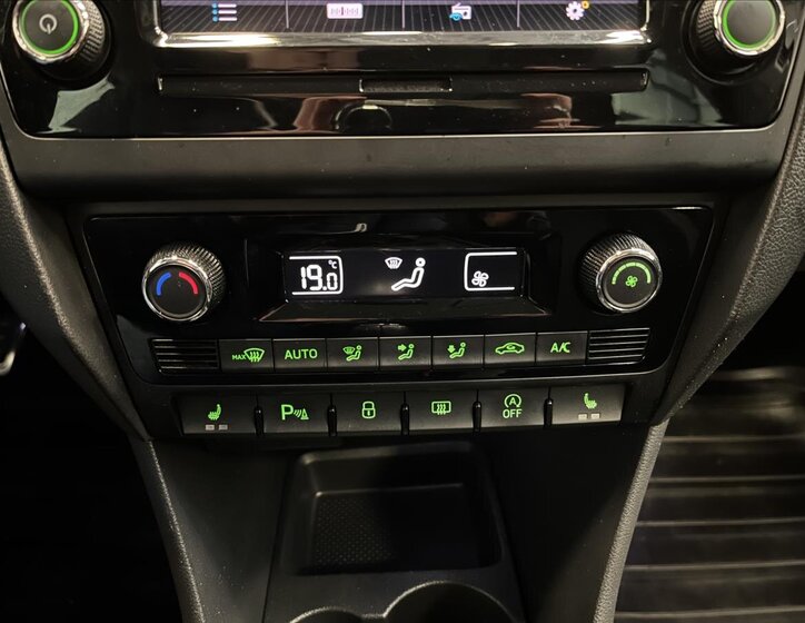 Škoda Rapid Liftback 999,0 81 kw