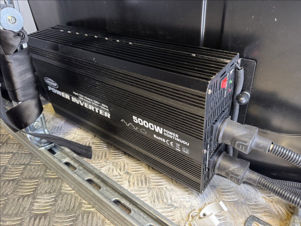 Volkswagen Transporter Skříň 2,0 l 110 kw