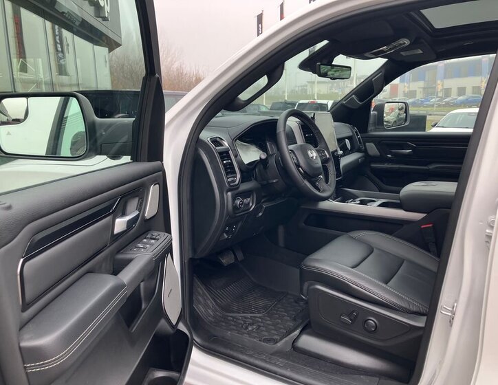 Dodge RAM Pick-up 3,0 l 313 kw