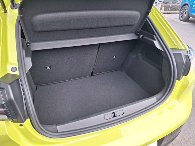 Peugeot 208 Hatchback 1,2 l 74 kw