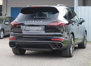 Porsche Cayenne SUV 4,1 l 283 kw