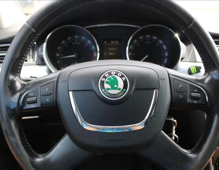 Škoda Superb 19