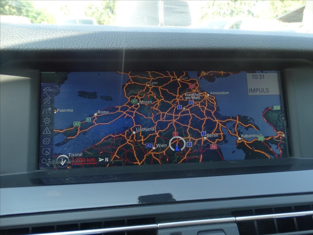 BMW Řada 5 Kombi 3,0 l 150 kw