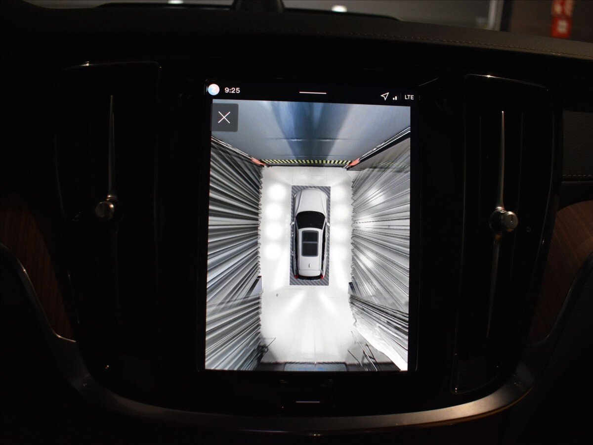 Volvo V60 Kombi 2,0 l 145 kw