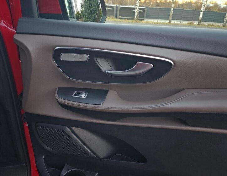 Mercedes-Benz Třídy V VAN-Minibus 2,0 l 174 kw