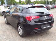 Alfa Romeo Giulietta 4