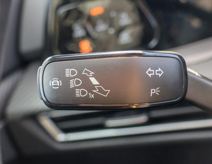 Volkswagen Golf Hatchback 2,0 l 235 kw