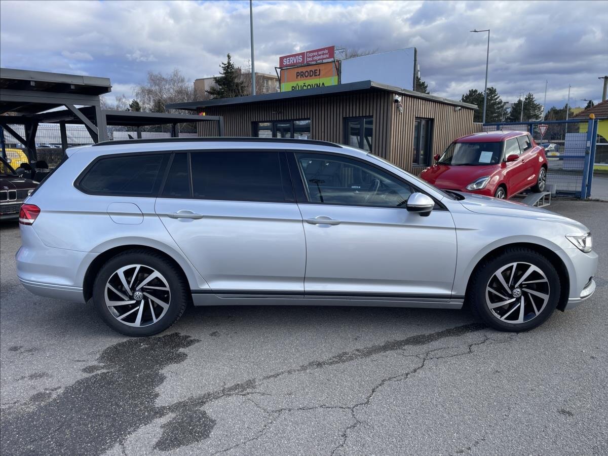 Volkswagen Passat Kombi 2,0 l 110 kw