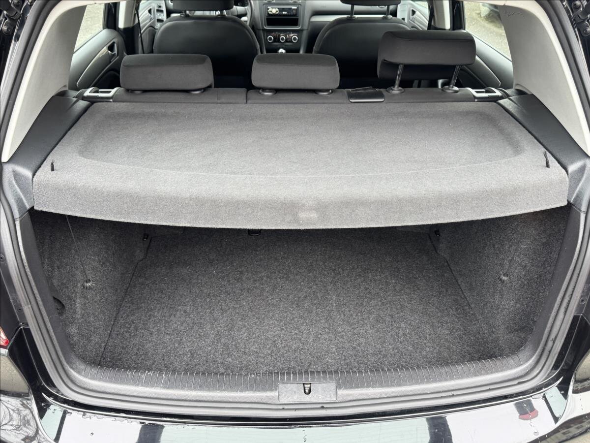 Volkswagen Golf Hatchback 1,6 l 77 kw