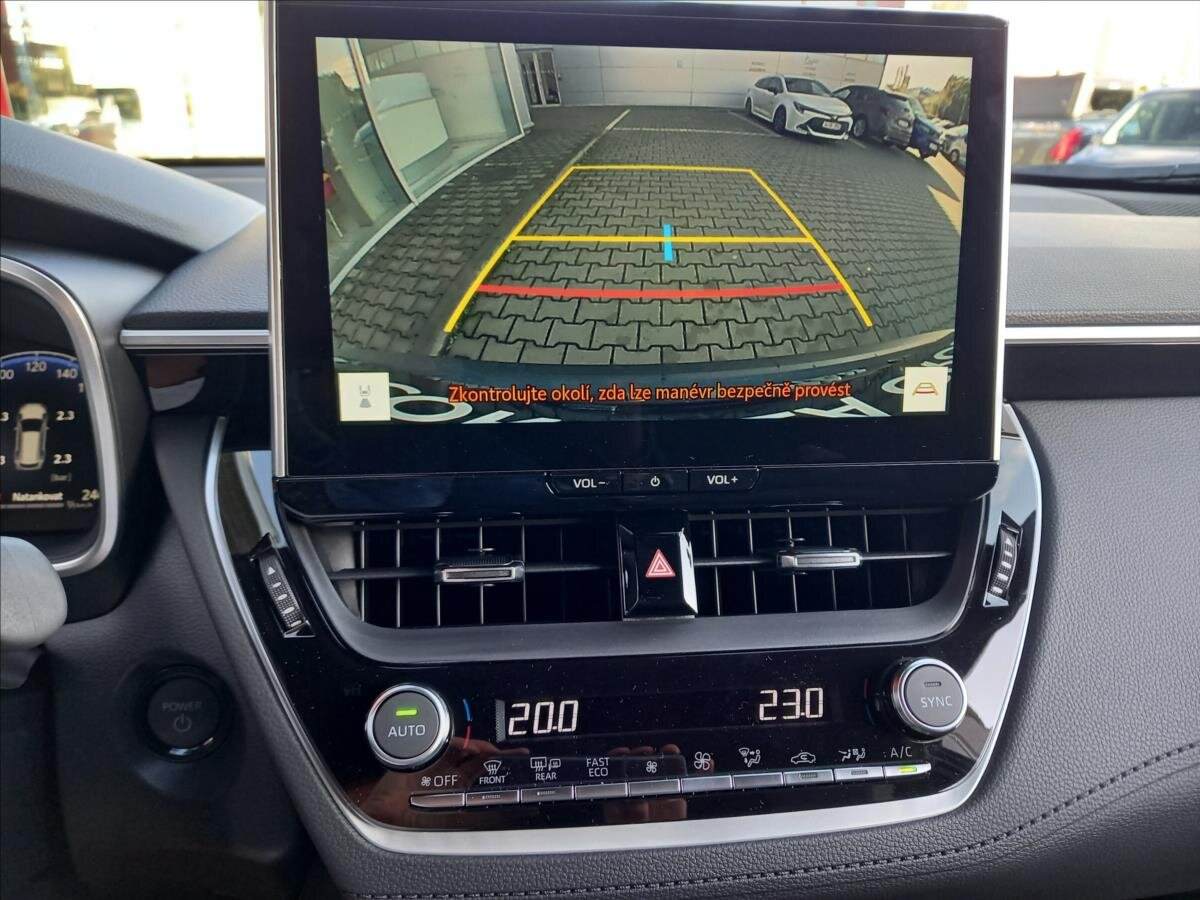 Toyota Corolla Cross SUV 1,8 l 70 kw