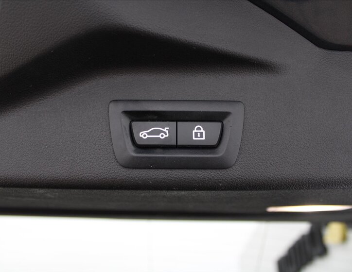 BMW X5 SUV 3,0 l 195 kw