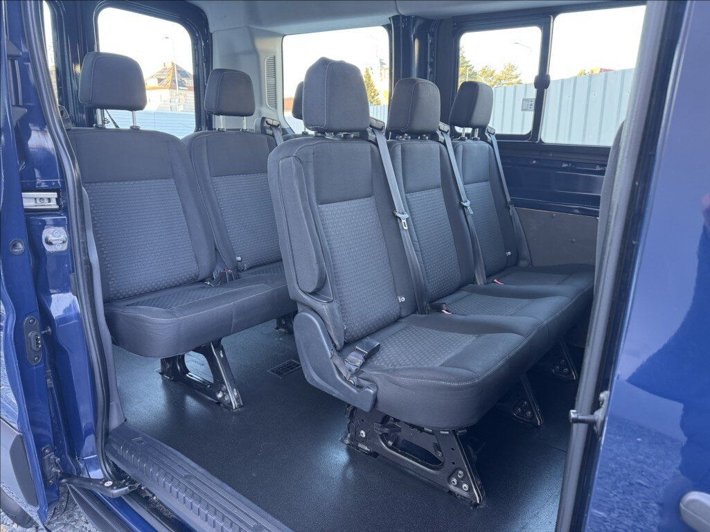 Ford Transit Kombi 2,0 l 96 kw