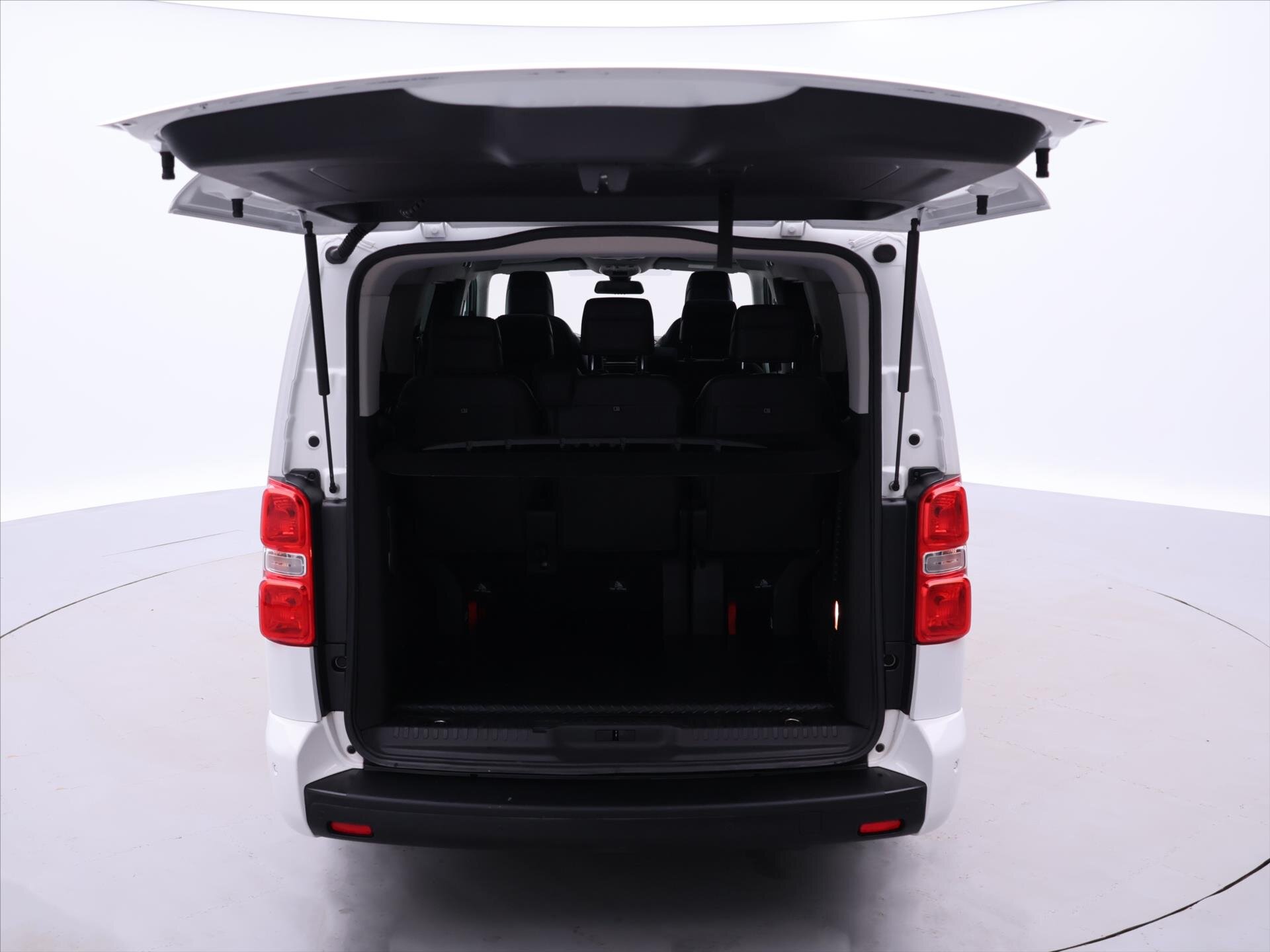 Citroën SpaceTourer MPV 2,0 l 130 kw