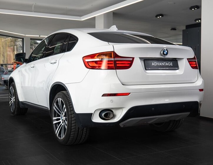 BMW X6 SUV / Terénní 3,0 l 180 kw