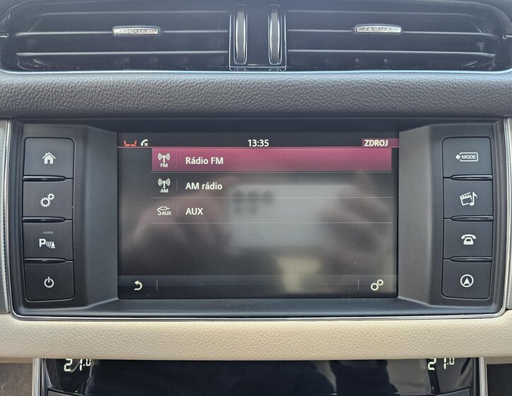 Jaguar XF Sedan 2,0 l 177 kw