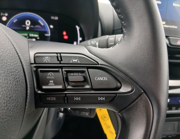 Toyota Yaris Cross 20