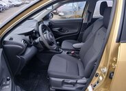Toyota Yaris Cross 10
