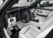 Rolls-Royce Cullinan 14