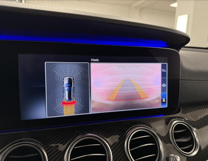 Mercedes-Benz Třídy E 22