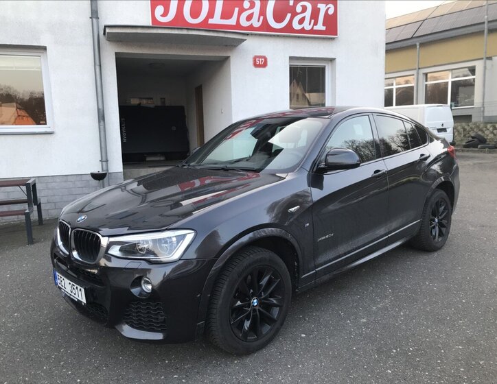 BMW X4 Sedan / Limuzína 2,0 l 140 kw