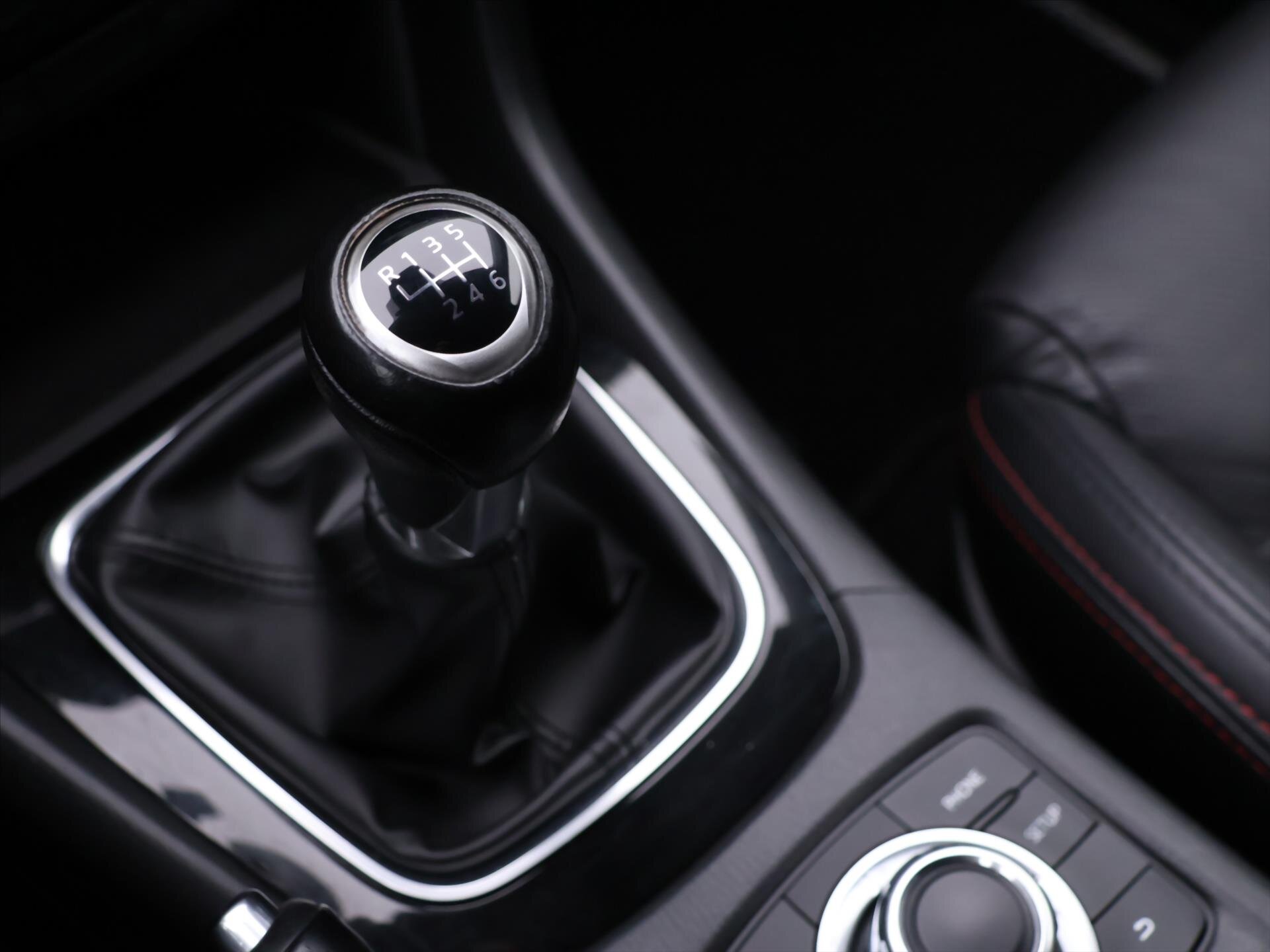 Mazda 6 Kombi 2,0 l 121 kw