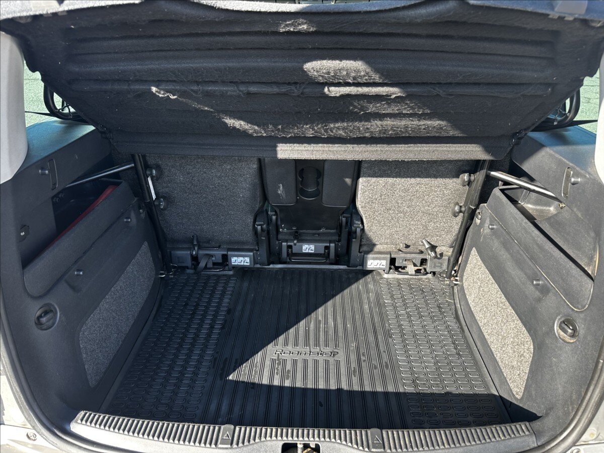 Škoda Roomster Kombi 1,6 l 77 kw