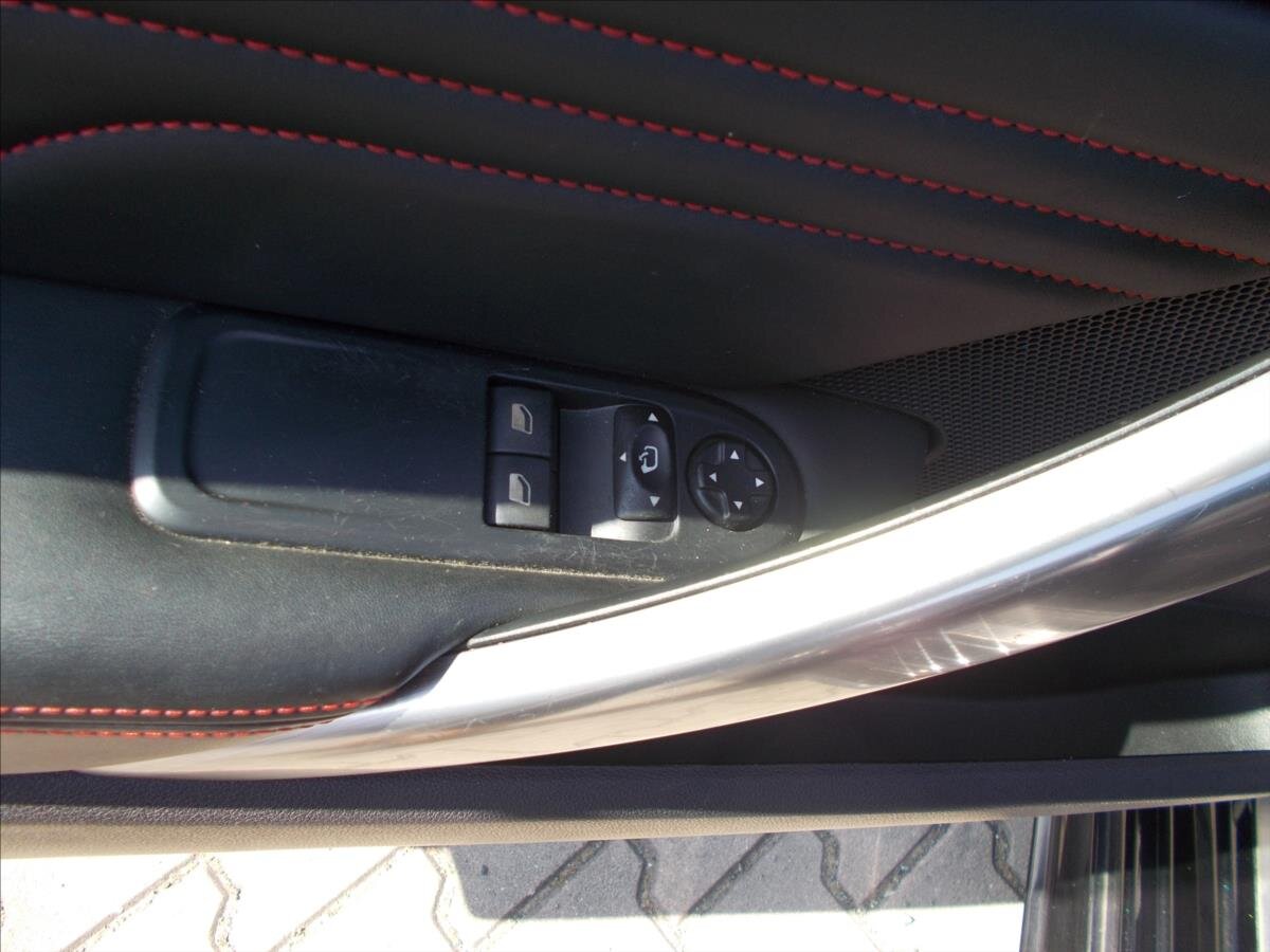 Peugeot RCZ Kupé 1,6 l 147 kw