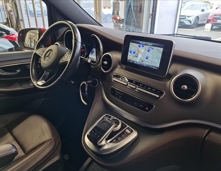Mercedes-Benz Třídy V MPV 2,1 l 140 kw