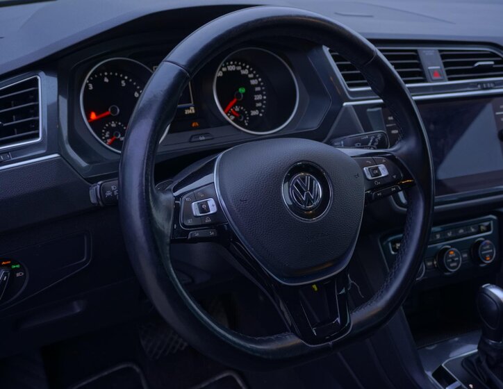 Volkswagen Tiguan 12