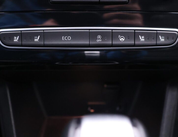 Renault Koleos SUV / Terénní 2,0 l 135 kw