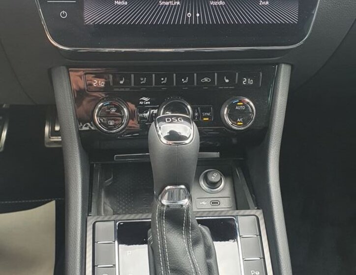 Škoda Superb Sedan / Limuzína 2,0 l 140 kw