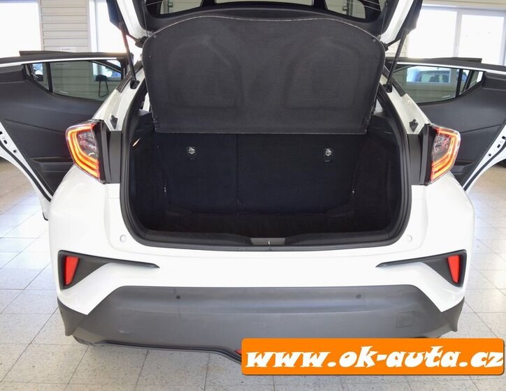 Toyota C-HR Hatchback 1,8 l 0