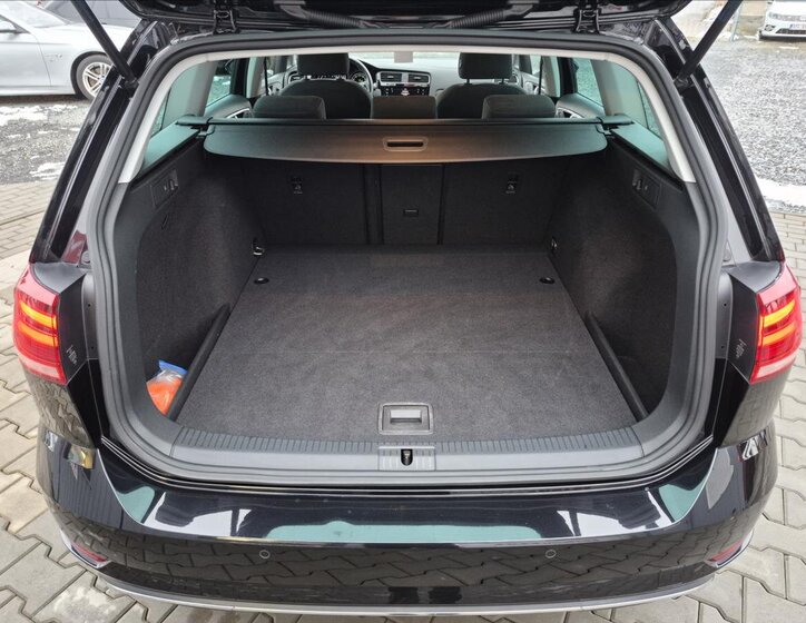 Volkswagen Golf Kombi 1,5 l 110 kw