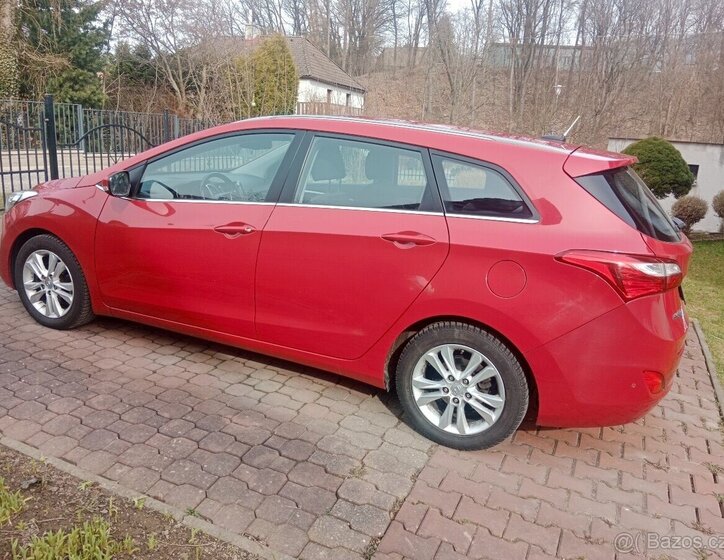 Hyundai i30 Kombi 0,0 88 kw