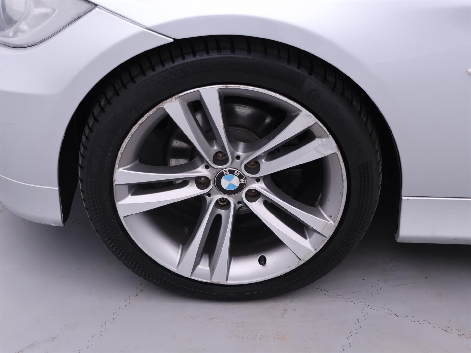 BMW Řada 3 Sedan / Limuzína 2,0 l 110 kw