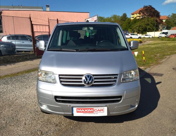 Volkswagen Multivan 2