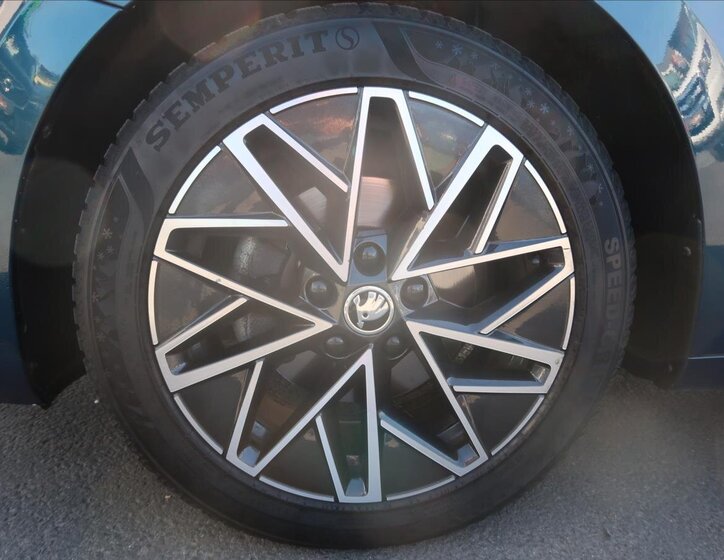 Škoda Octavia Kombi 1,5 l 110 kw