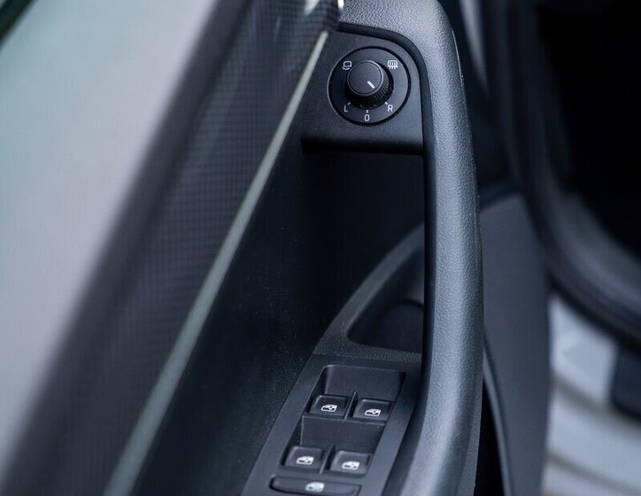 Škoda Octavia Sedan / Limuzína 2,0 l 135 kw