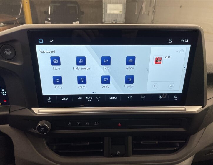 Volkswagen Caravelle 9