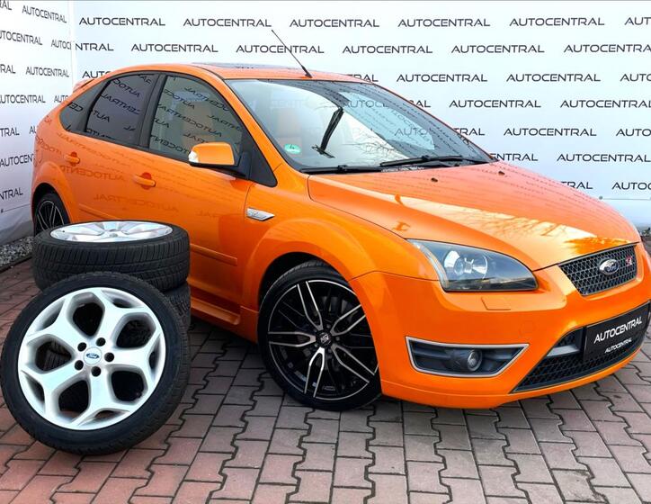 Ford Focus 1