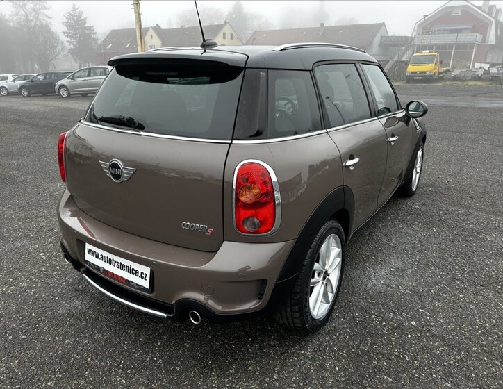 Mini Countryman 5