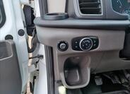 Ford Transit 8