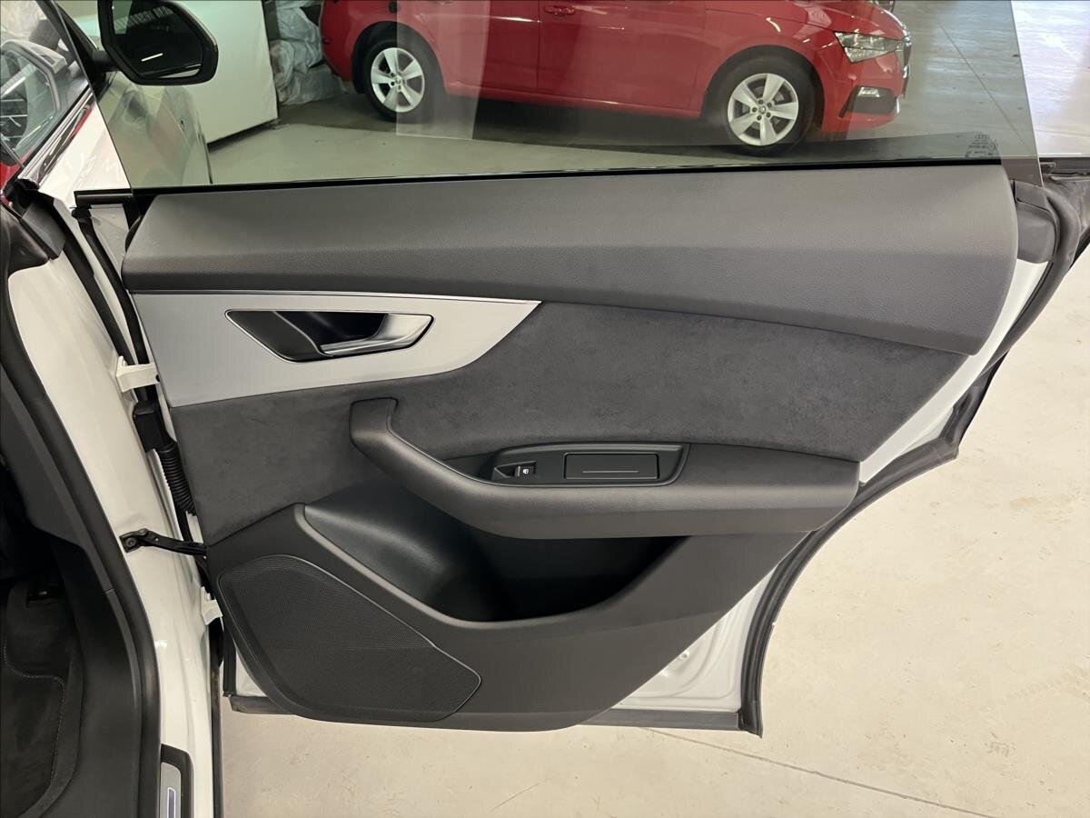 Audi Q8 SUV 3,0 l 210 kw