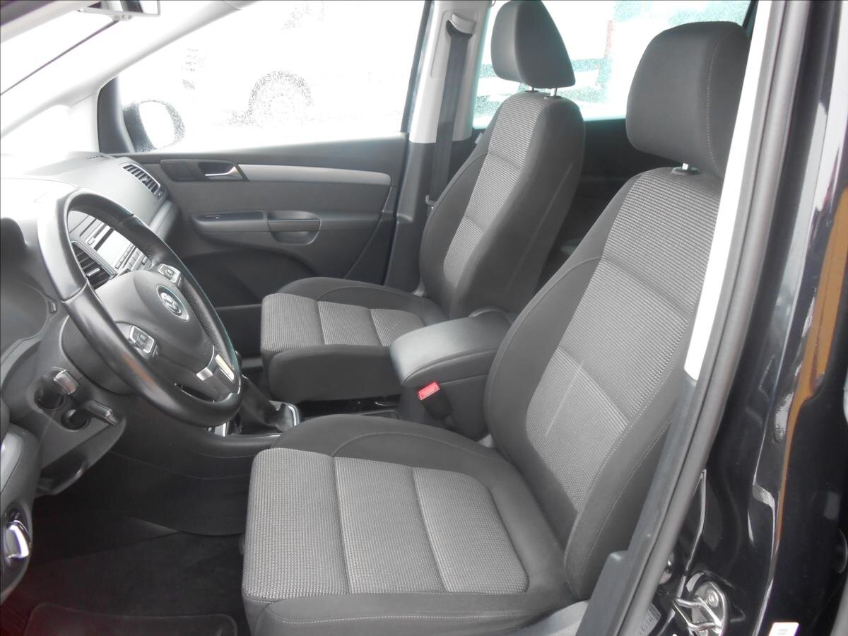 Volkswagen Sharan MPV 2,0 l 103 kw