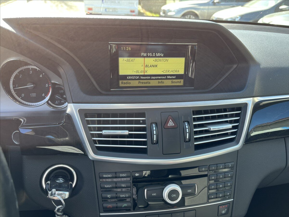 Mercedes-Benz Třídy E Sedan / Limuzína 2,1 l 100 kw