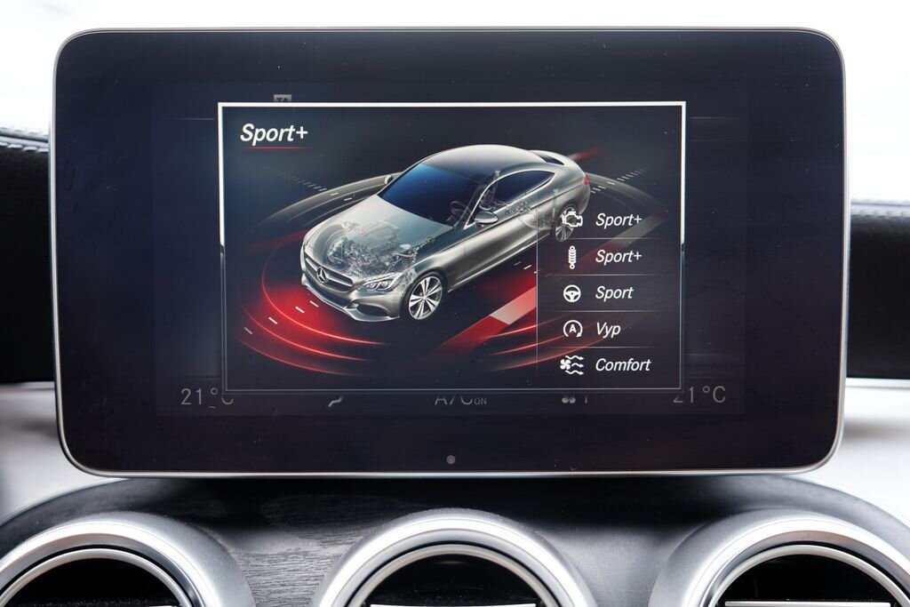 Mercedes-Benz Třídy C Kupé 2,1 l 150 kw